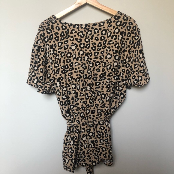 Plus size (1X) Cheetah Print blouse - Picture 4 of 4